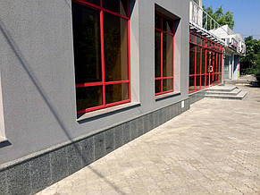 Гранитные ступени и цоколь (Запорожье).