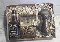 Подарочный набор сувенирного мыла Виски, галстук и баксы2