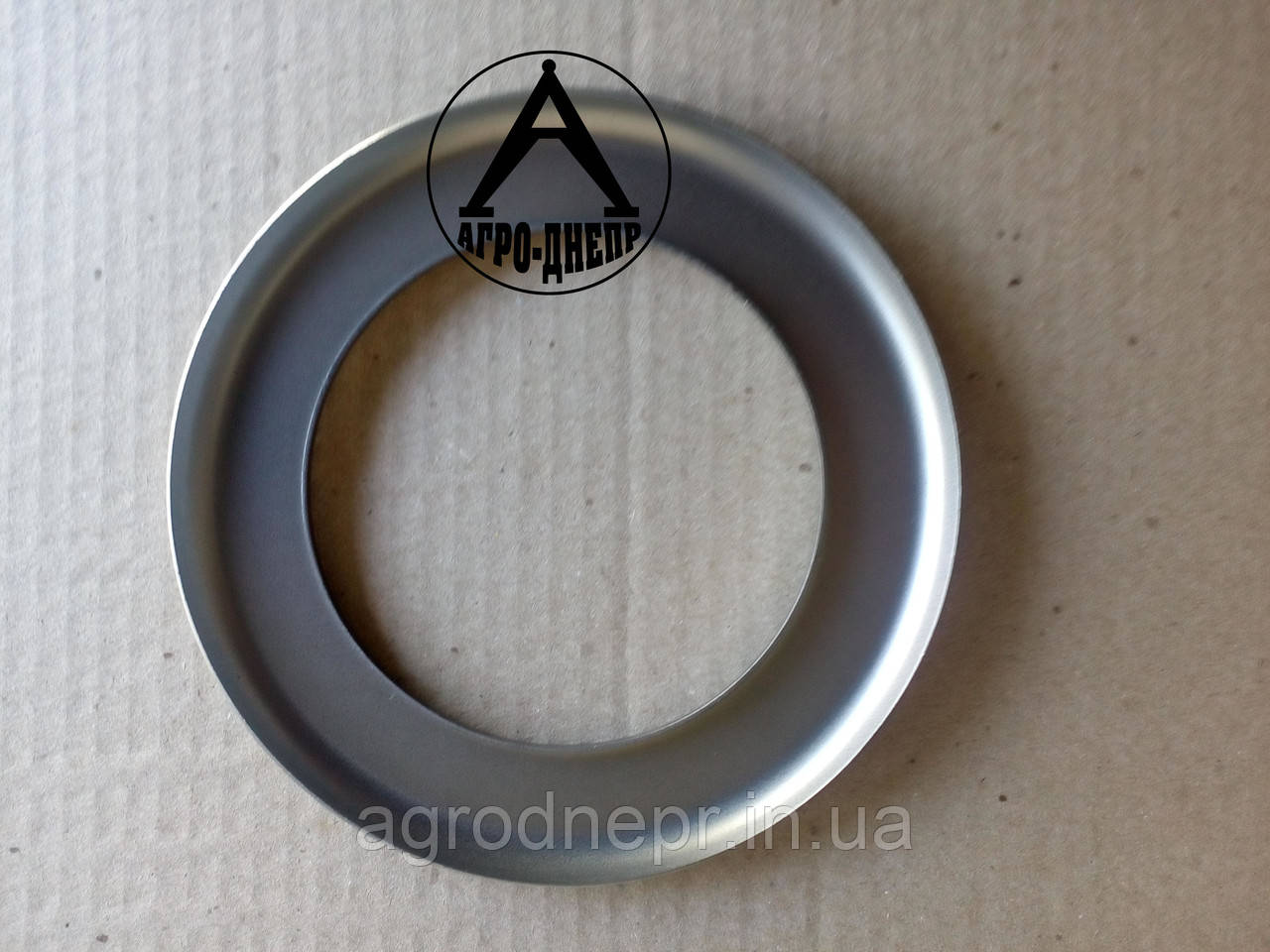 Масловідбивач колінчастого вала МТЗ задній (великий) 50-1005043, фото 1