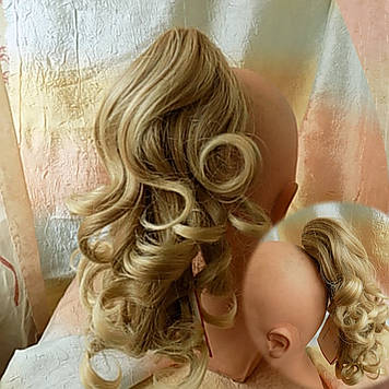 Хвіст шиньон кучерявий на крабі платиновий блонд 6871-15ВТ613