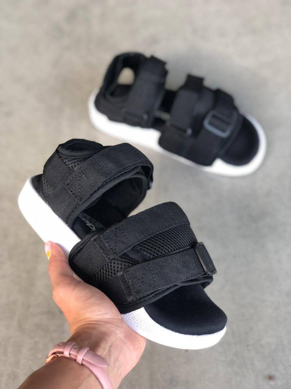 Жіночі сандалі Adidas Adilette Black White (Адідас чорного кольору на літо), фото 1