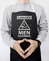 Фартук мужской "Danger men cooking" черный