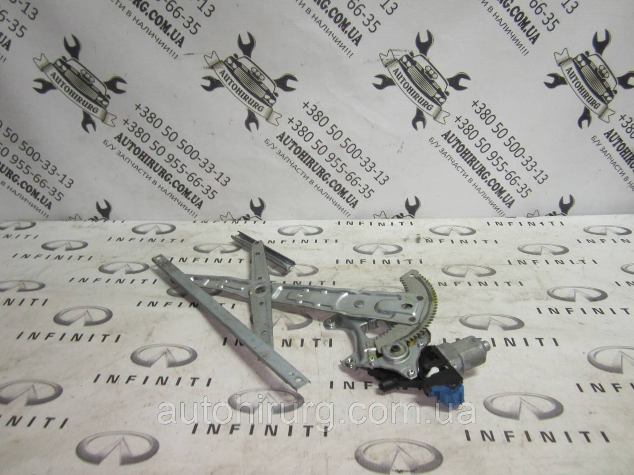 Задній правий склопідіймач Infiniti Qx56 / Qx80 — Z62 (82730-1MA0A)