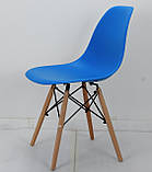 Пластиковий стілець Nik (Нік) темно - блакитний 51 на дерев'яних ніжках, фото 3