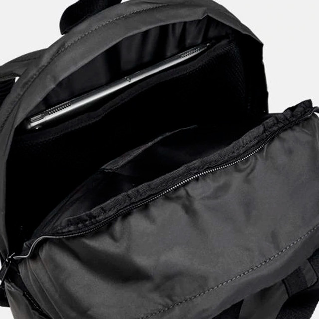 Жіночий рюкзак Under Armour Favorite Backpack | чорний Жіночий рюкзак Under Armour Favorite Backpack | чорний