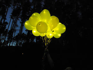 Жовті куля з жовтим світлодіодом (з гелієм), розмір 12"