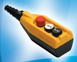 Пульти управління і педалі