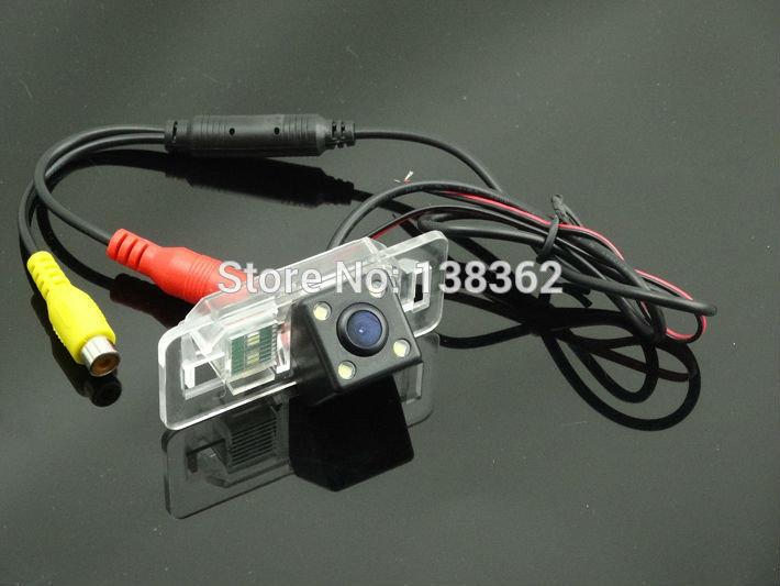 Камера заднього виду універсальна Bmw E46 E39 X3 X5 X6 E60 E61 E62 E90 E91 E92 E53 E70 E71 кольорова матриця