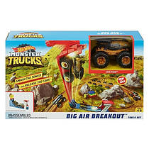 Ігровий набір «Поєдинок у повітрі» серії «Monster Trucks» Hot Wheels GCG00