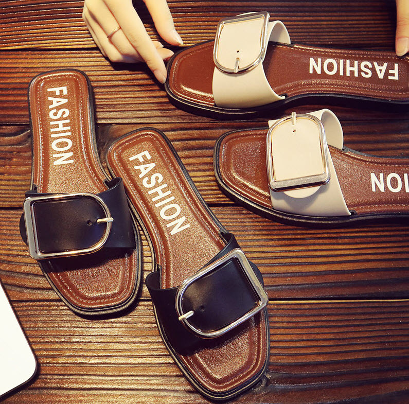 Стильні жіночі босоніжки шльопанці