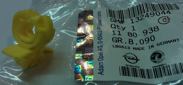 Фіксатор стійки тримача капота GM 13249044 OPEL Astra-K Meriva-B Zafira-B Vectra-C Signum, фото 1