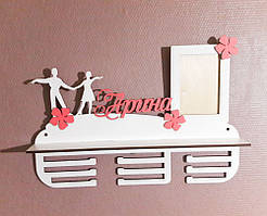 Іменна медальниця з фоторамкоїз дерева та фанери