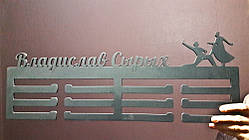 Іменна медальниця з фоторамкоїз дерева та фанери