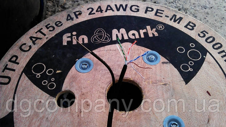Кабель вита пара Finmark UTP з тросом мідна,305 м