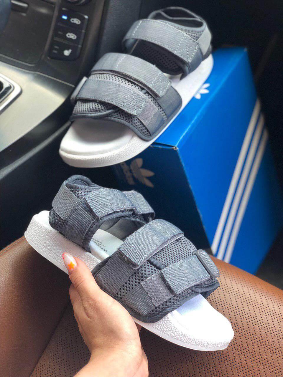 Сандалі Адідас жіночі босоніжки Adidas Originals Adilette Slides тапки