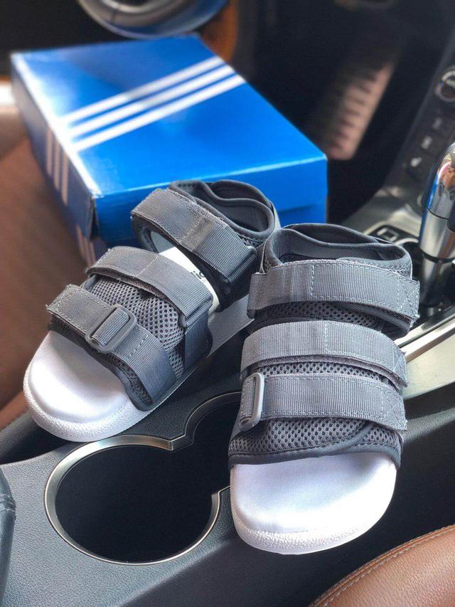 Сандалии Adidas Adilette Sandal Gray Сандалии Adidas Adilette Sandal Gray фото