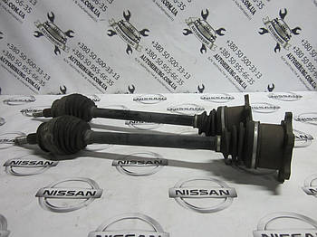 Задня півось Nissan Armada