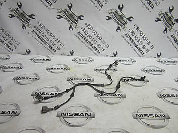 Передній датчик ABS Nissan Armada (0265008147)