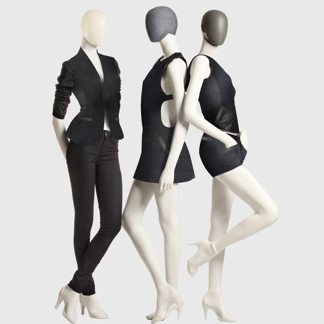 Купить женские манекены в полный рост для магазинов в Киеве