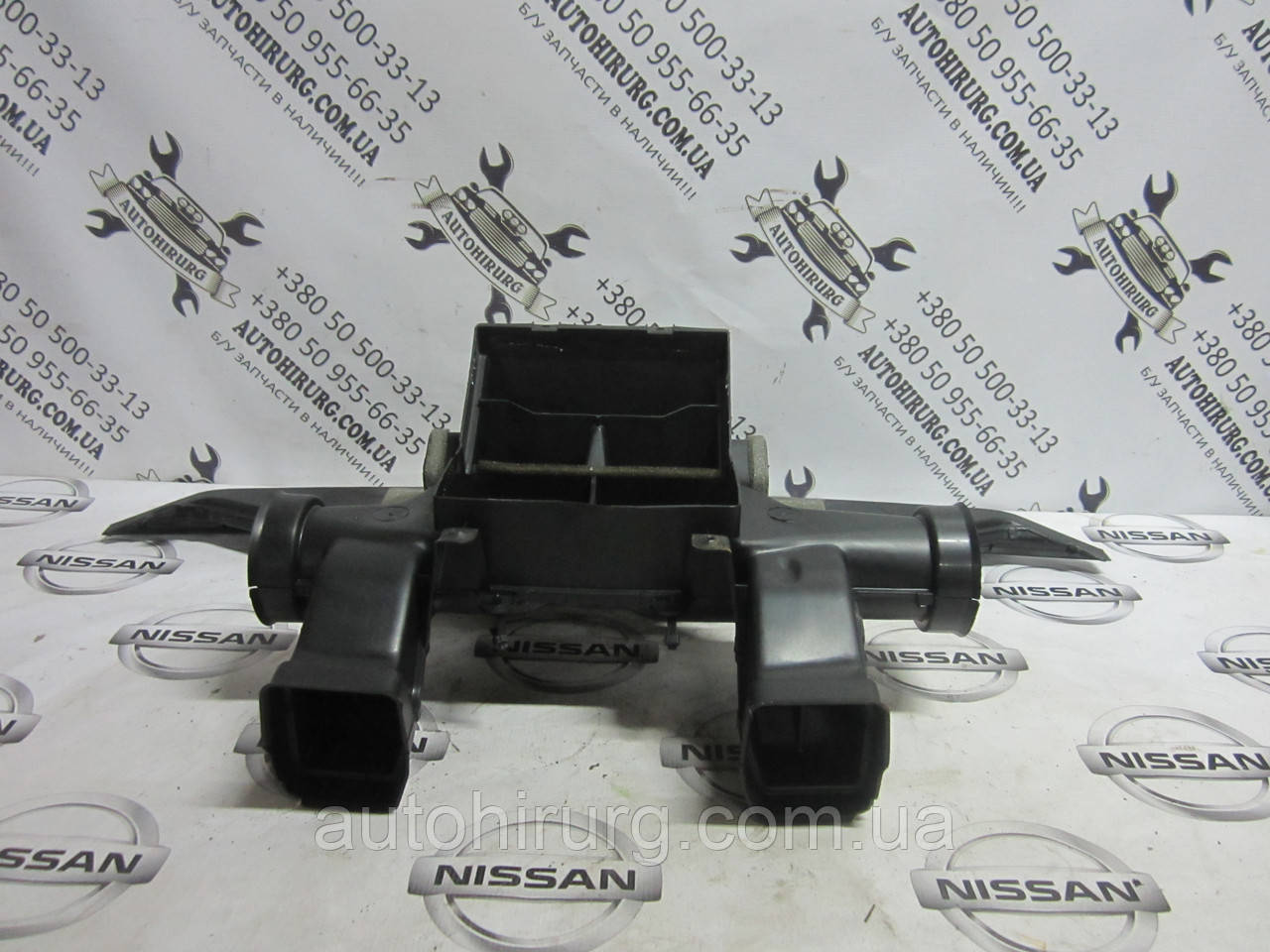 Повітропровід печії Nissan Armada 27800ZH000 / 27860ZQ00A