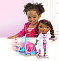 Інтерактивна Доктор Плюшева Doc McStuffins з візком, фото 4