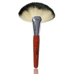 Віяловий пензлик для макіяжу з натурального ворсу maXmaR MB-114 Natural