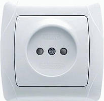 Розетка із захисними шторками біла VIKO Carmen