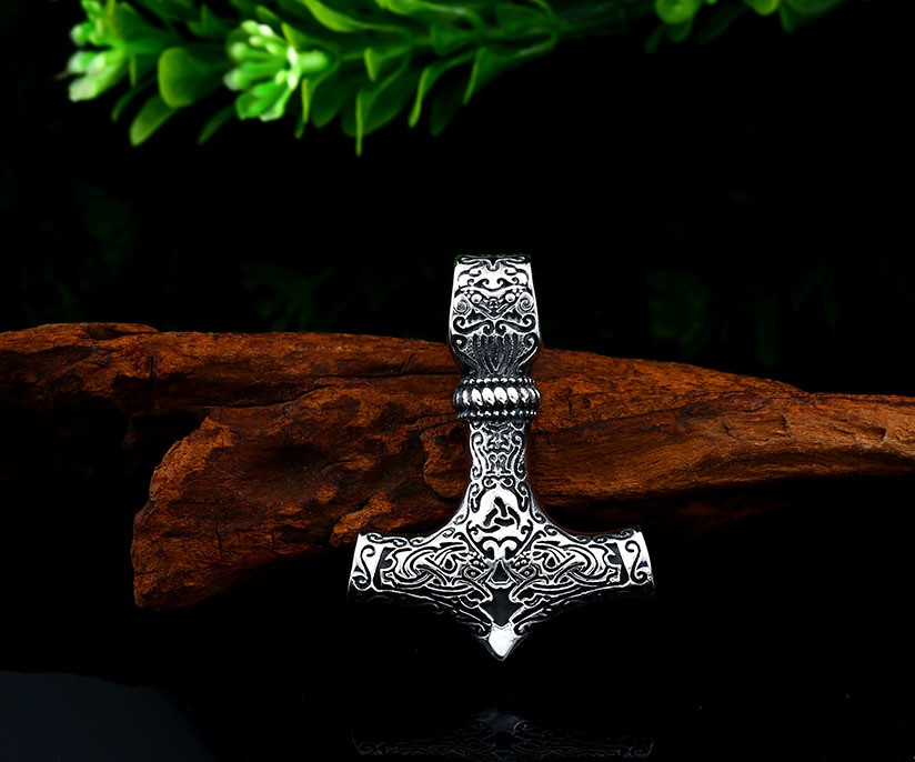 Кулон Молот Тора сталевий на ланцюжку AST60