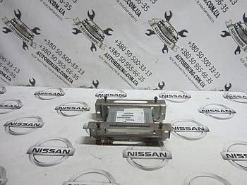 Блок супутникового зв'язку Nissan Armada 28051EH00B
