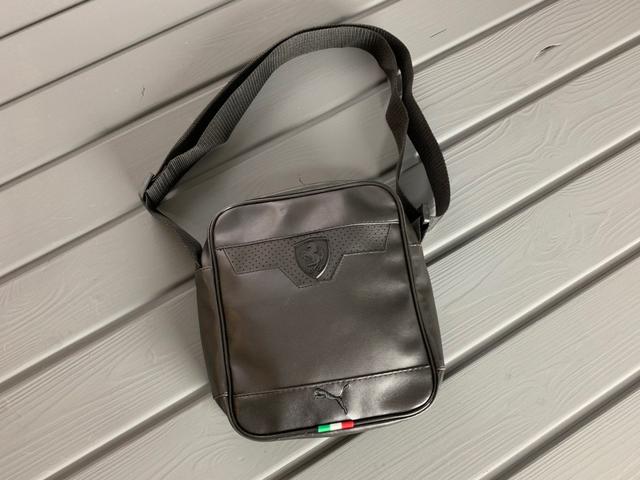 Барсетка через плечо Puma Ferrari Барсетка через плечо Puma Ferrari фото