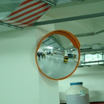 Сферическое зеркало для паркинга.