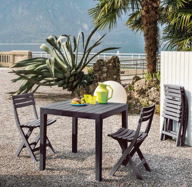 Стул раскладной BIRKI антрацит в интерьере