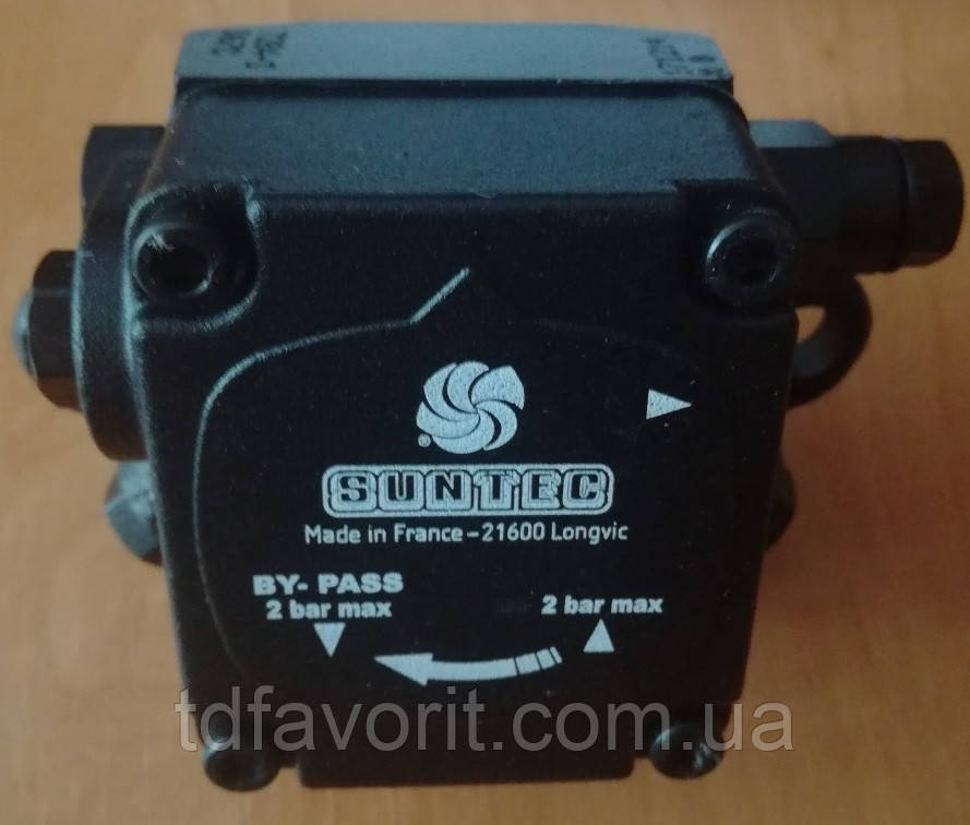 Паливний насос мазутний Suntec D 67 C 7284 3P