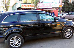 Дефлектори вікон (вітровики) Audi Q7 2006-2015 (HIC) з хромом молдингом