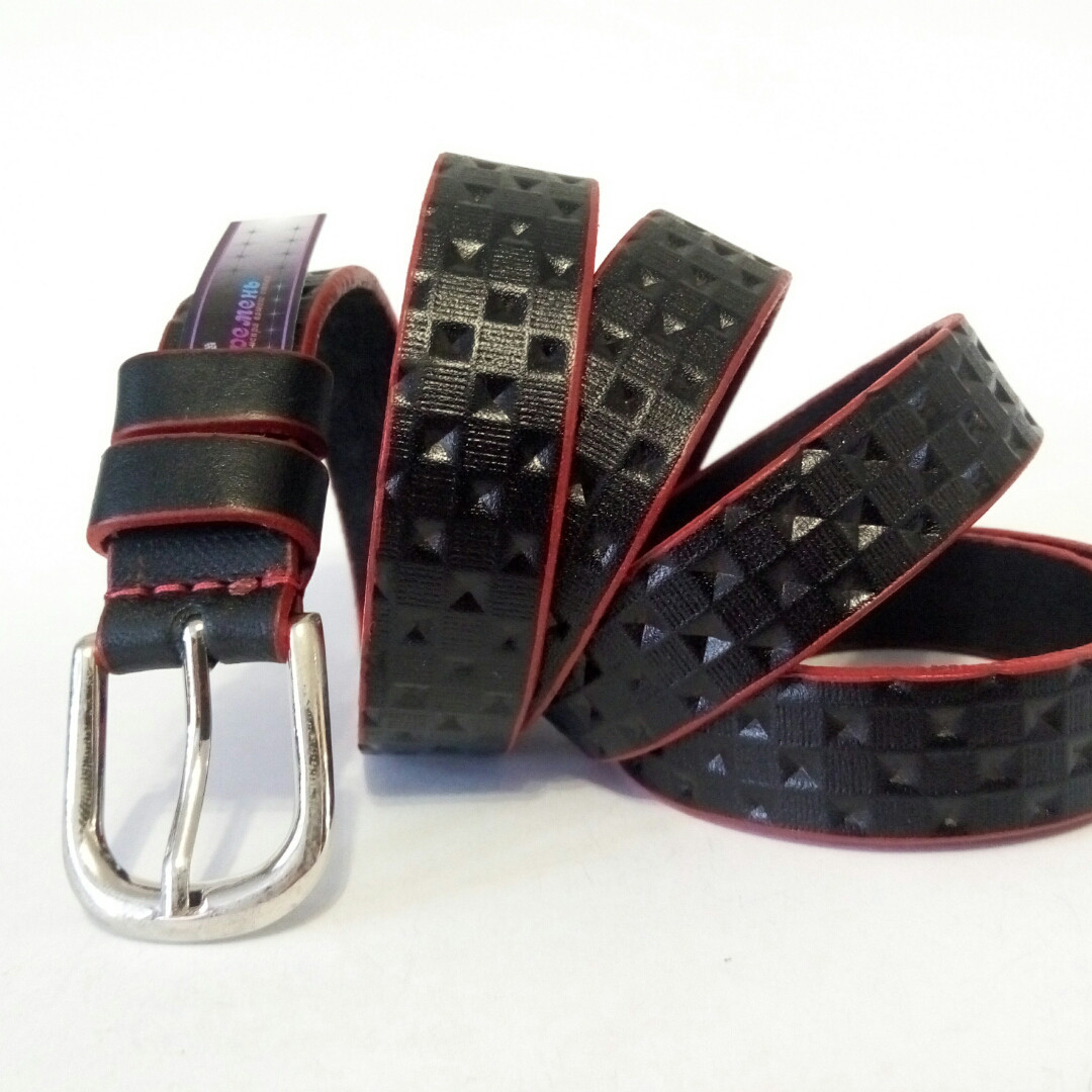 Шкіряний жіночий ремінь 20 мм чорний з  червоними   краями 