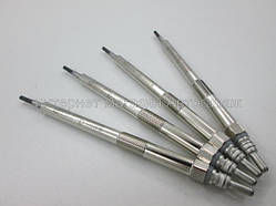 Свічки накалу (комплект) на Рено Майстер III 10-> 2.3 dCi (7V)— RENAULT (Оригінал) 110655813R