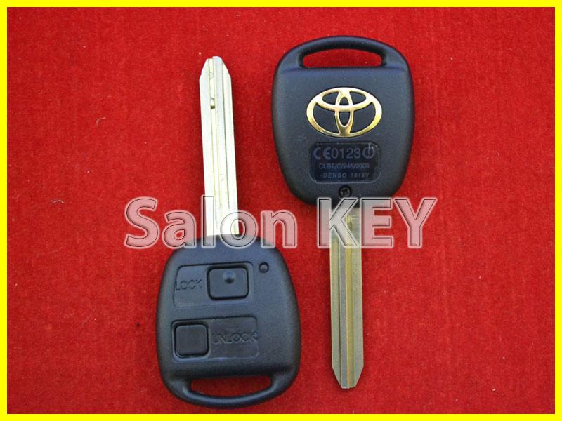 89070-44090 Ключ TOYOTA з чипом і кнопками 89070-42211