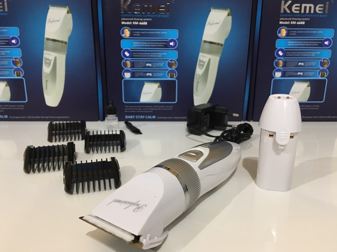 Машинка для стриження волосся KEMEI KM-6688 (40 шт.)