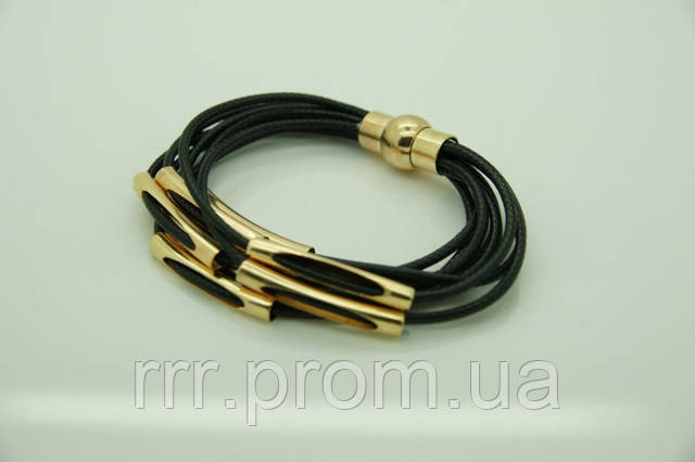 Купити жіночі браслети зі шкіри з золотою фурнітурою в Україні.