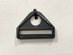 Трикутник для сумок чорний пластик 30 мм