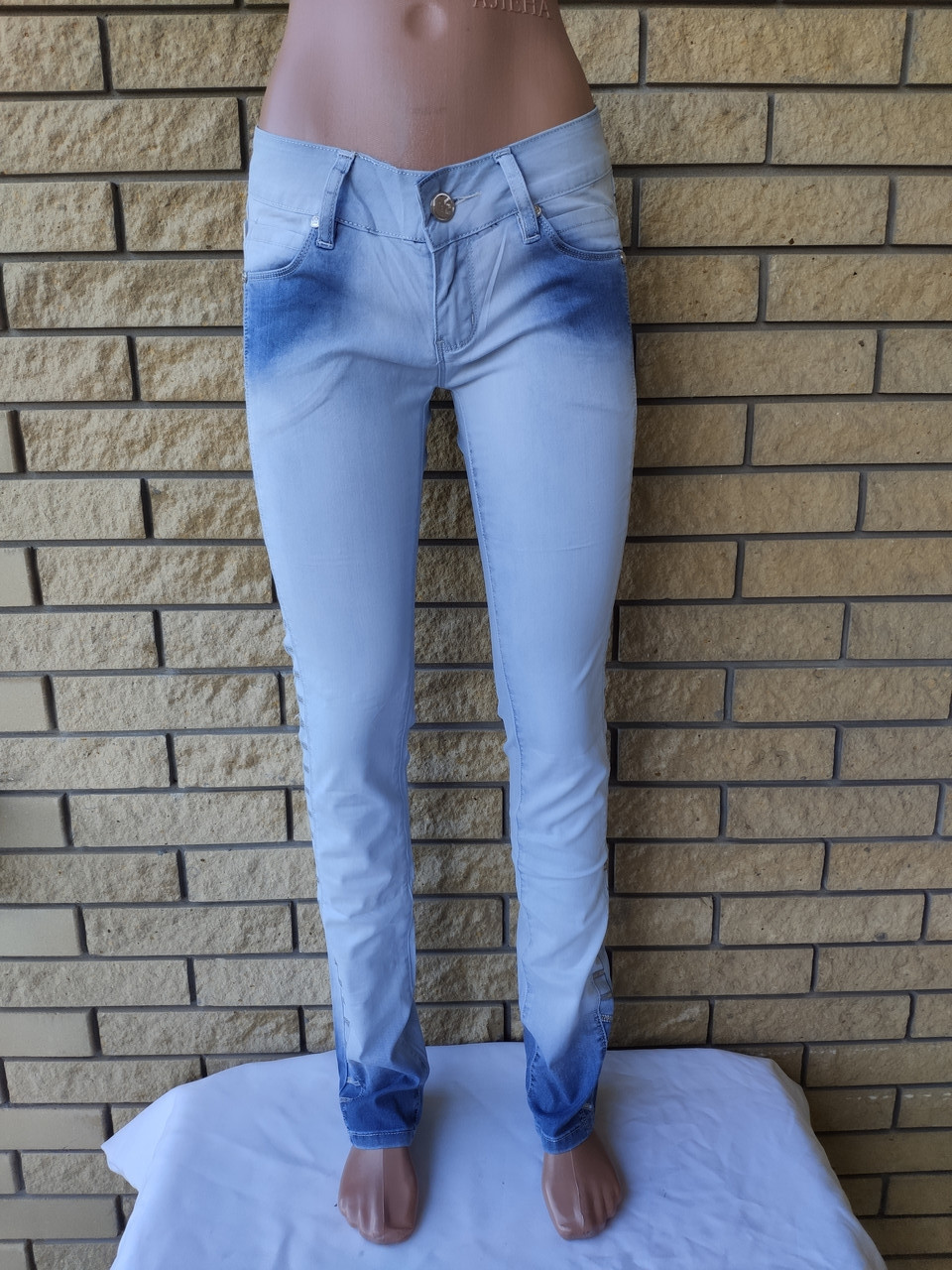 Джинси жіночі джинсові легкі стрейчеві LDM