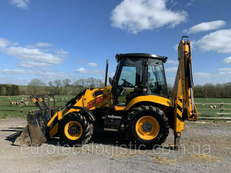 Экскаватор погрузчик JCB 3CX Contractor.