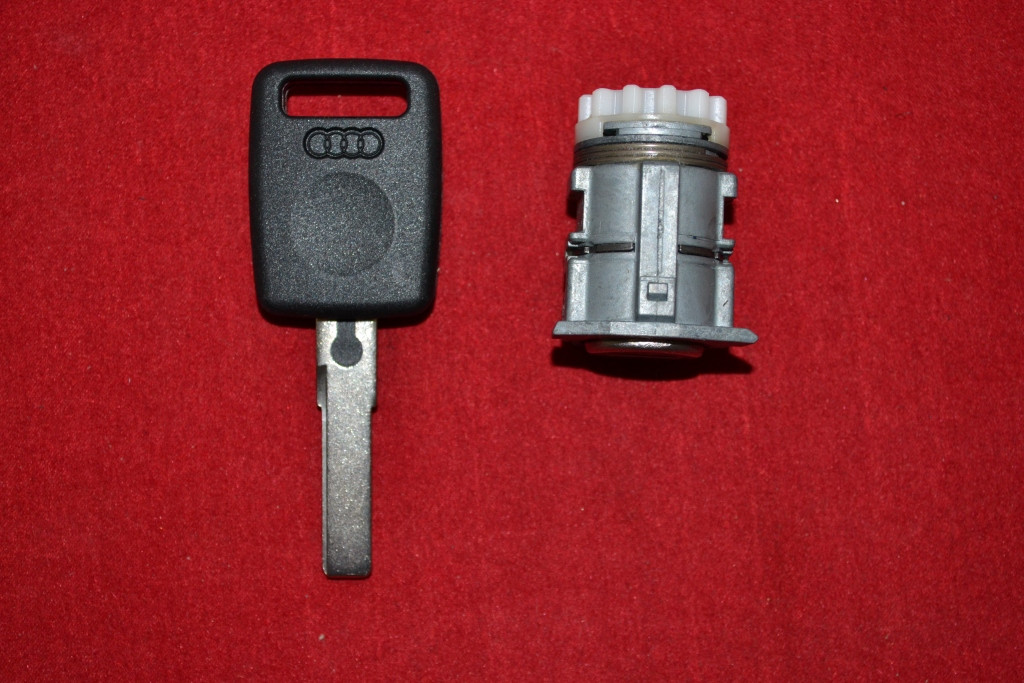 AUDI A4, A3 замок лівих дверей., фото 1