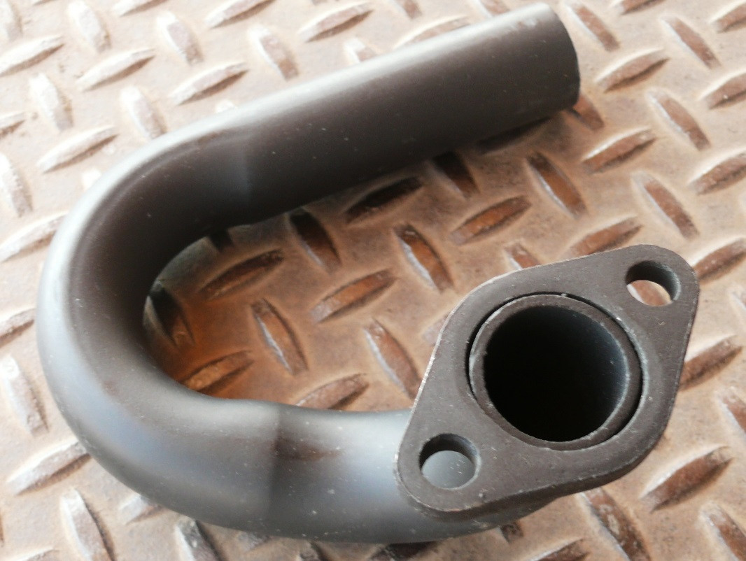 Колено выхлопной трубы AD, цена 420 грн — Prom.ua (ID#985090545)