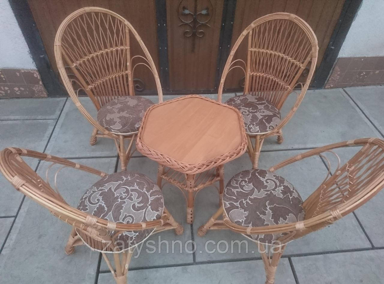 Меблі плетені на 4 крісла й стіл шестикутний