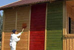Чим пофарбувати дерев'яний дачний будиночок