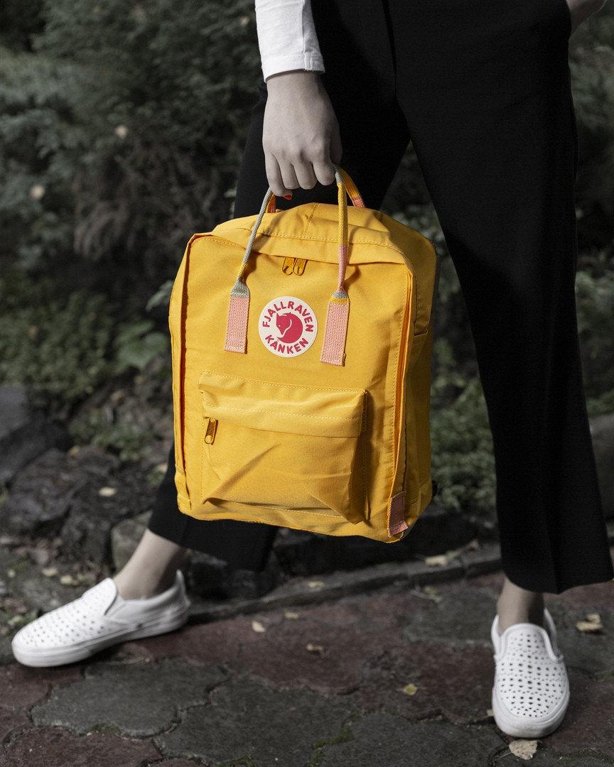 Рюкзак міський Fjallraven Kanken Classic Handles 16 л Жовтий з смугастої ручкою
