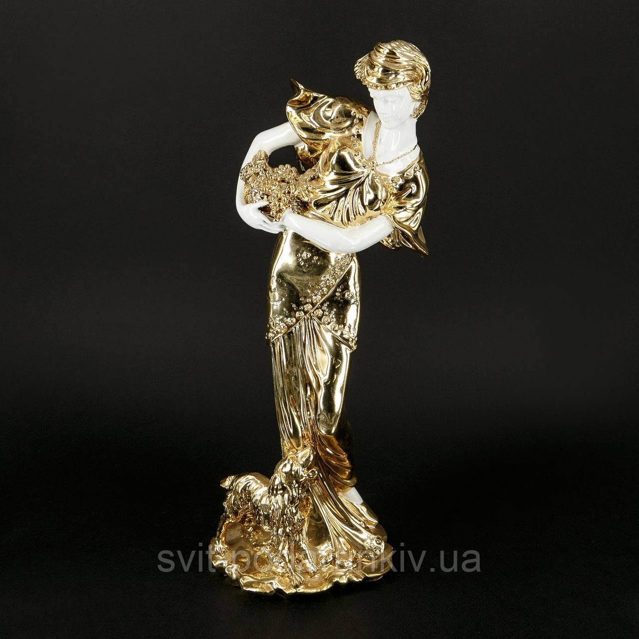 Фарфорова статуетка дівчина з квітами в золотому платті S10245, фото 1