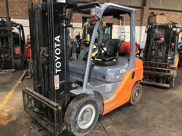 Вилковий навантажувач Toyota 02-8FGF25.