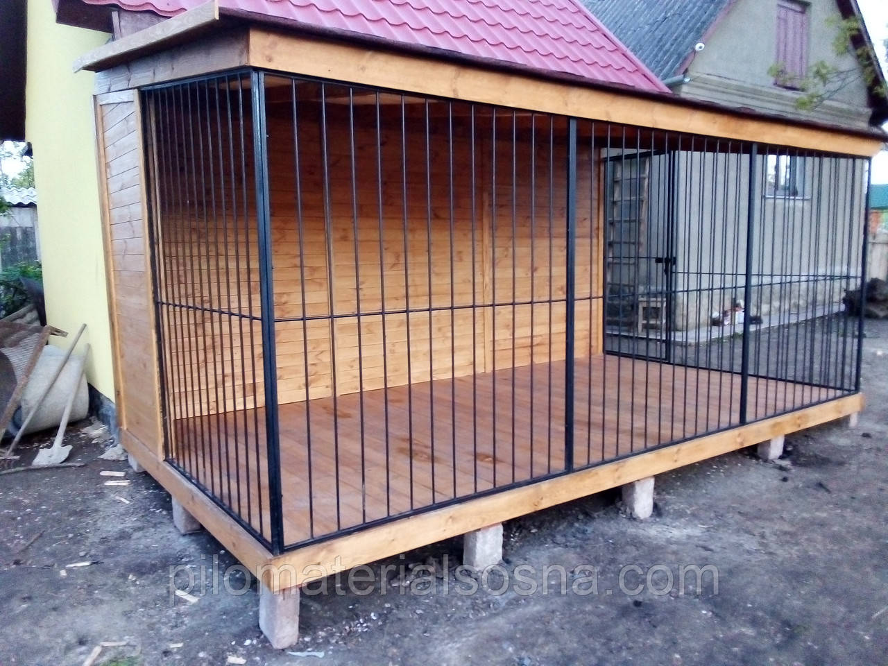 Вольєр для собаки 2,5*4,5 м зі вставною зварної ґратами